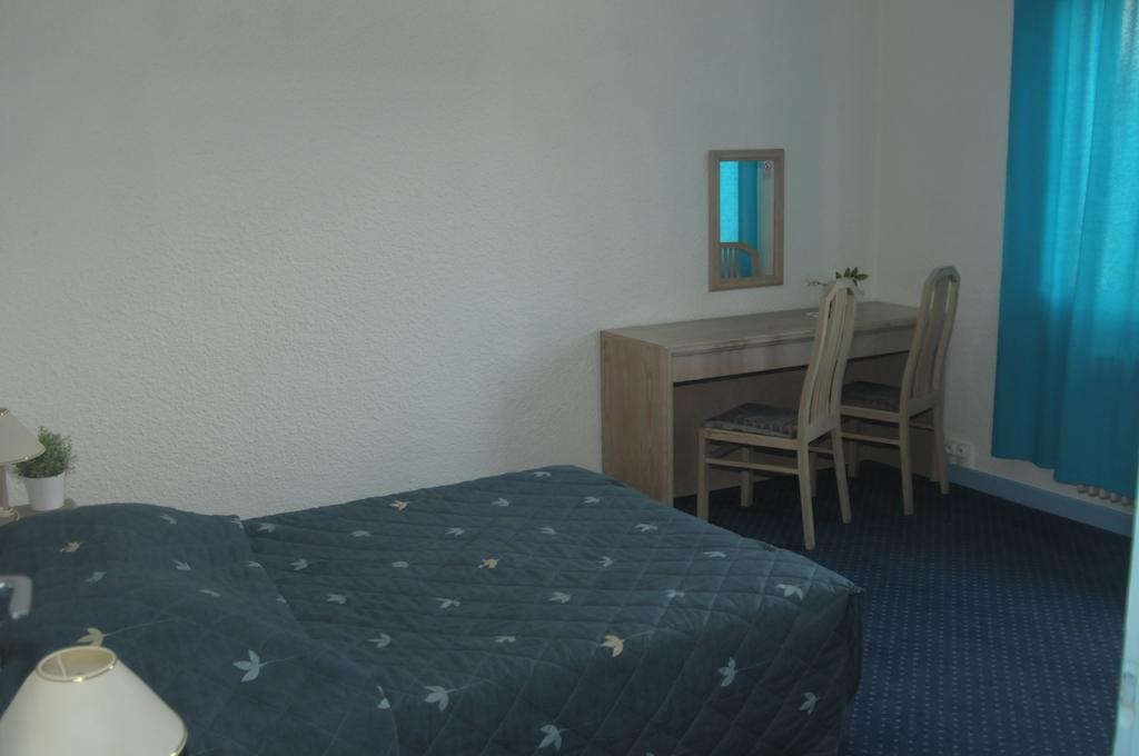 Hotel De La Poste دوفاين الغرفة الصورة